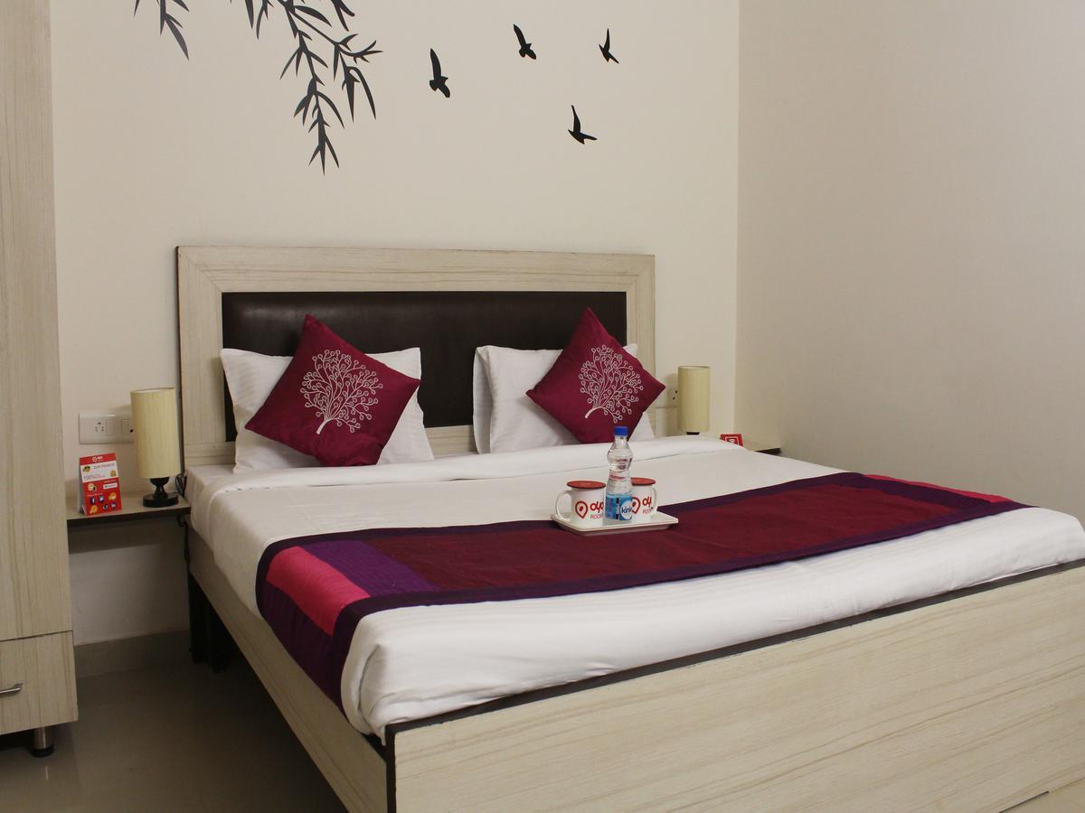 Oyo 2384 Hotel Epic Inn Gurgaon Buitenkant foto